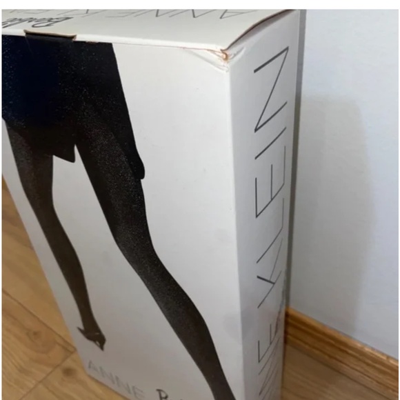 BARBIE - Anne Klein Doll 1997 Vintage - NIB - Picture 8 of 10